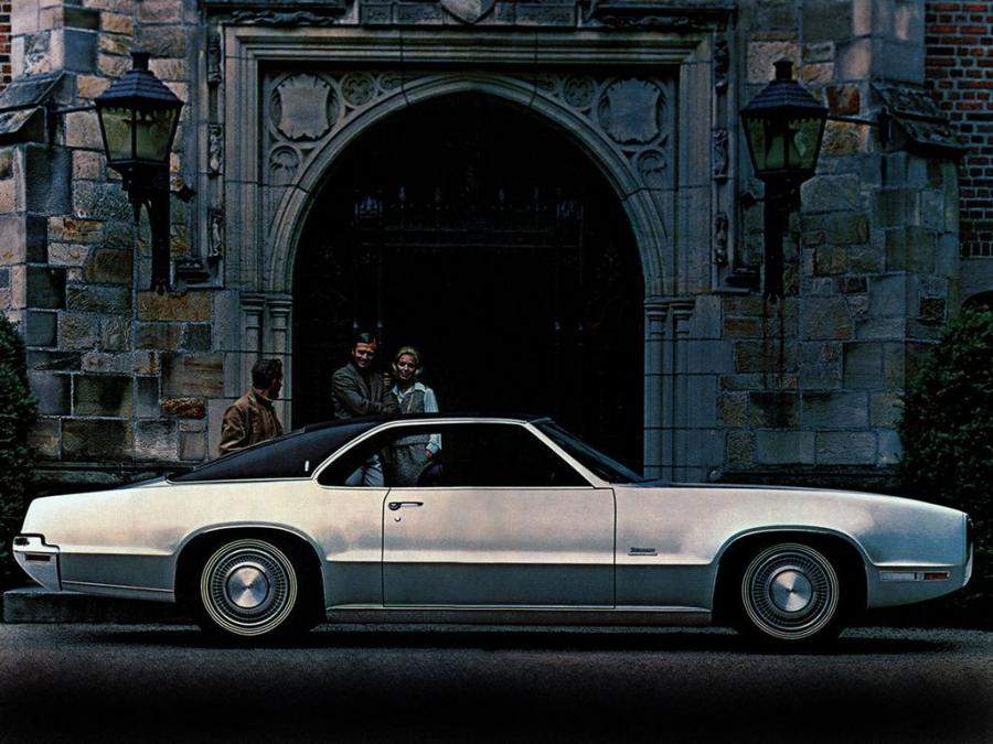 Oldsmobile Toronado 1970 года  (фото 3 из 3)